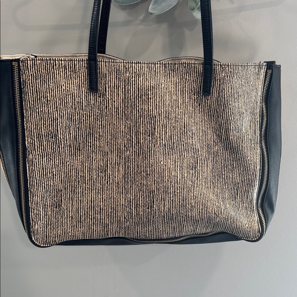 Sondra Roberts squared Black and Cream Tote - Picture 2 of 9